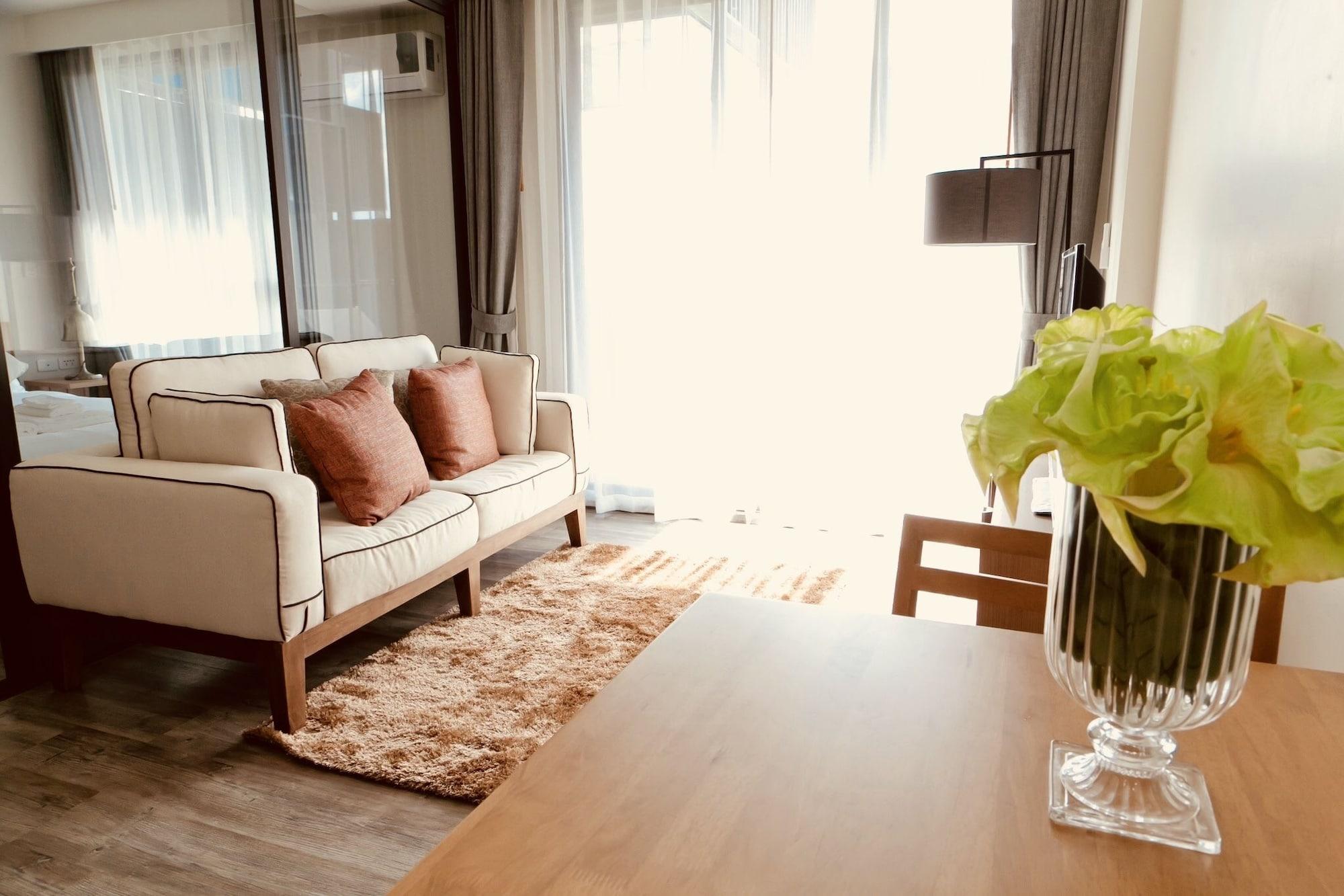 The Deck Condo Patong By Vip エクステリア 写真