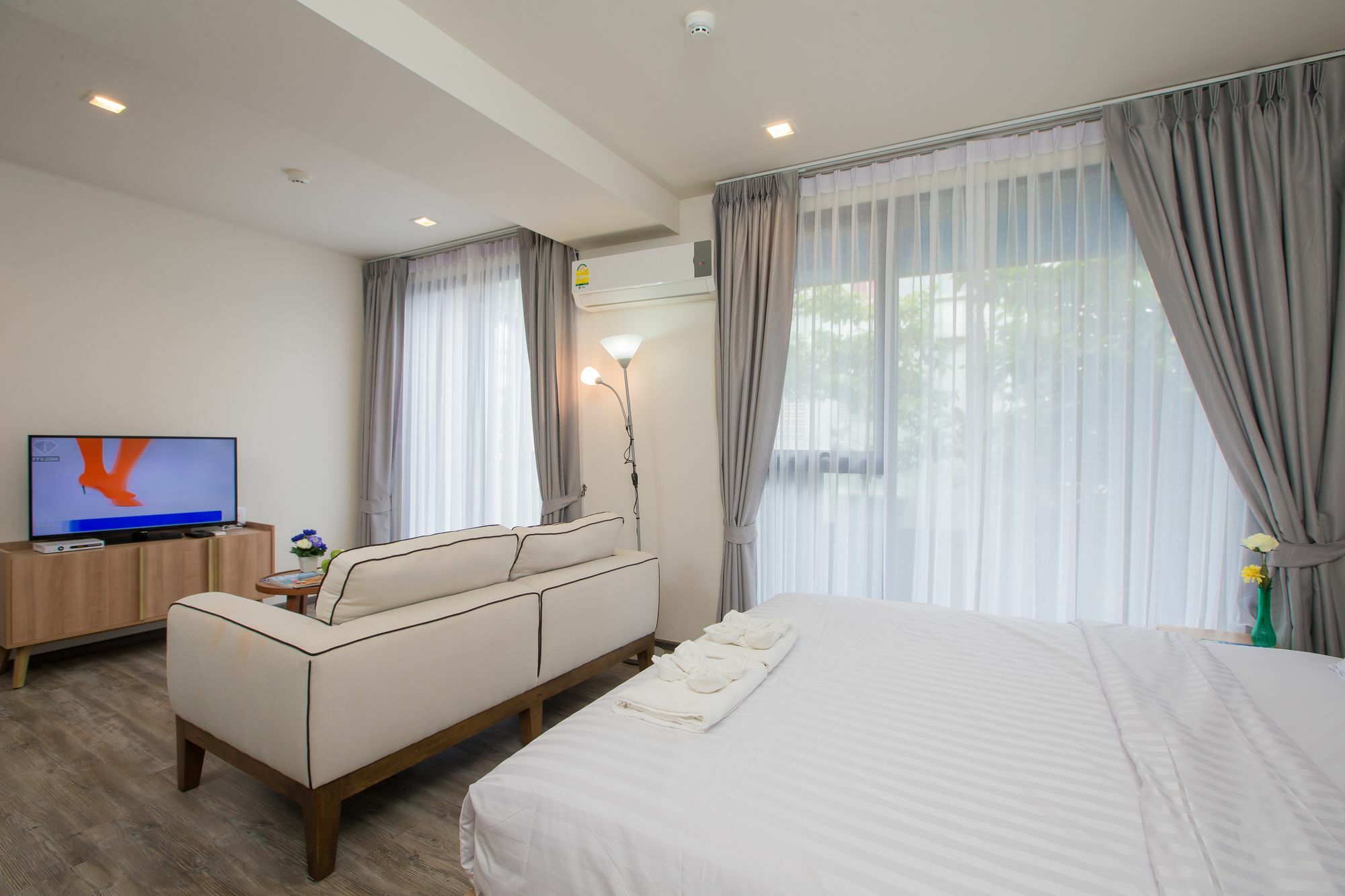 The Deck Condo Patong By Vip エクステリア 写真
